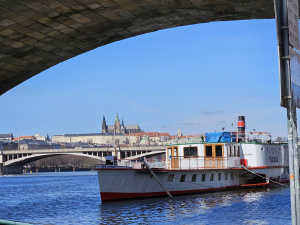 Vltava s lodí Vltava a slavné panorama